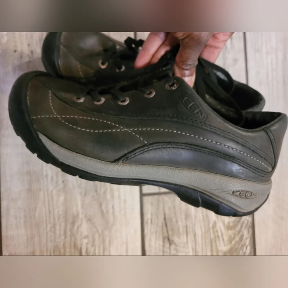 KEEN Toyah Women's 6.5 black gray waterproof leather lace-up outdoors shoes - Picture 8 of 13